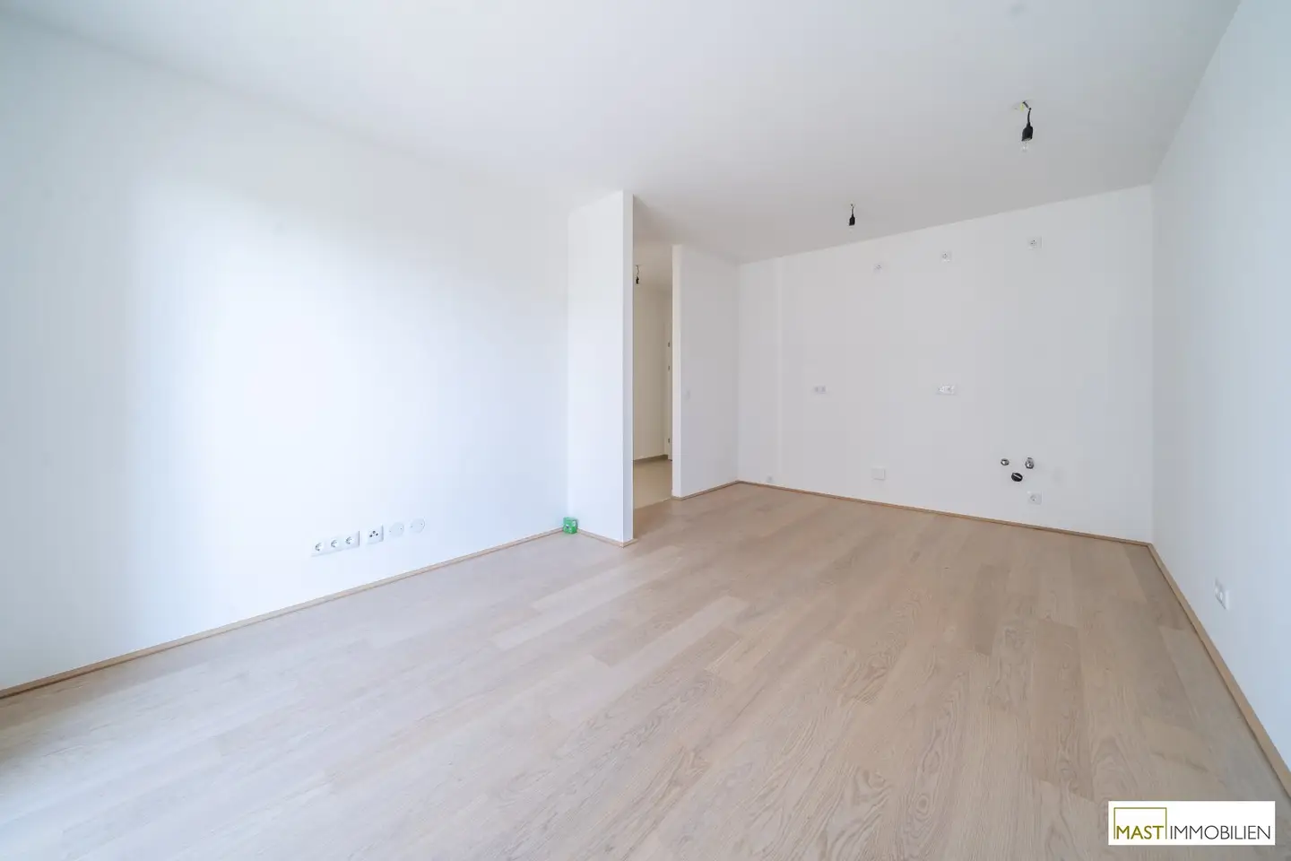 Alte Donau, 2-room first occupancy apartment on the 5th floor, available from November