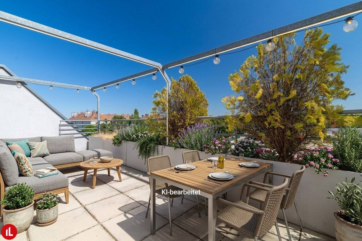 Living on two levels | spacious maisonette with two outdoor areas in Schwechat