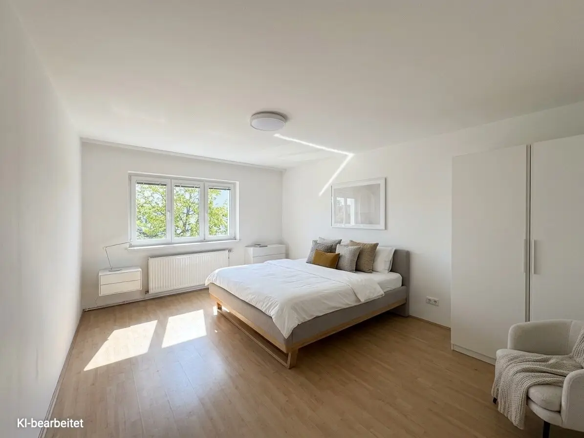 Renovation experts take note 4-room apartment near U3 Ottakring Available immediately