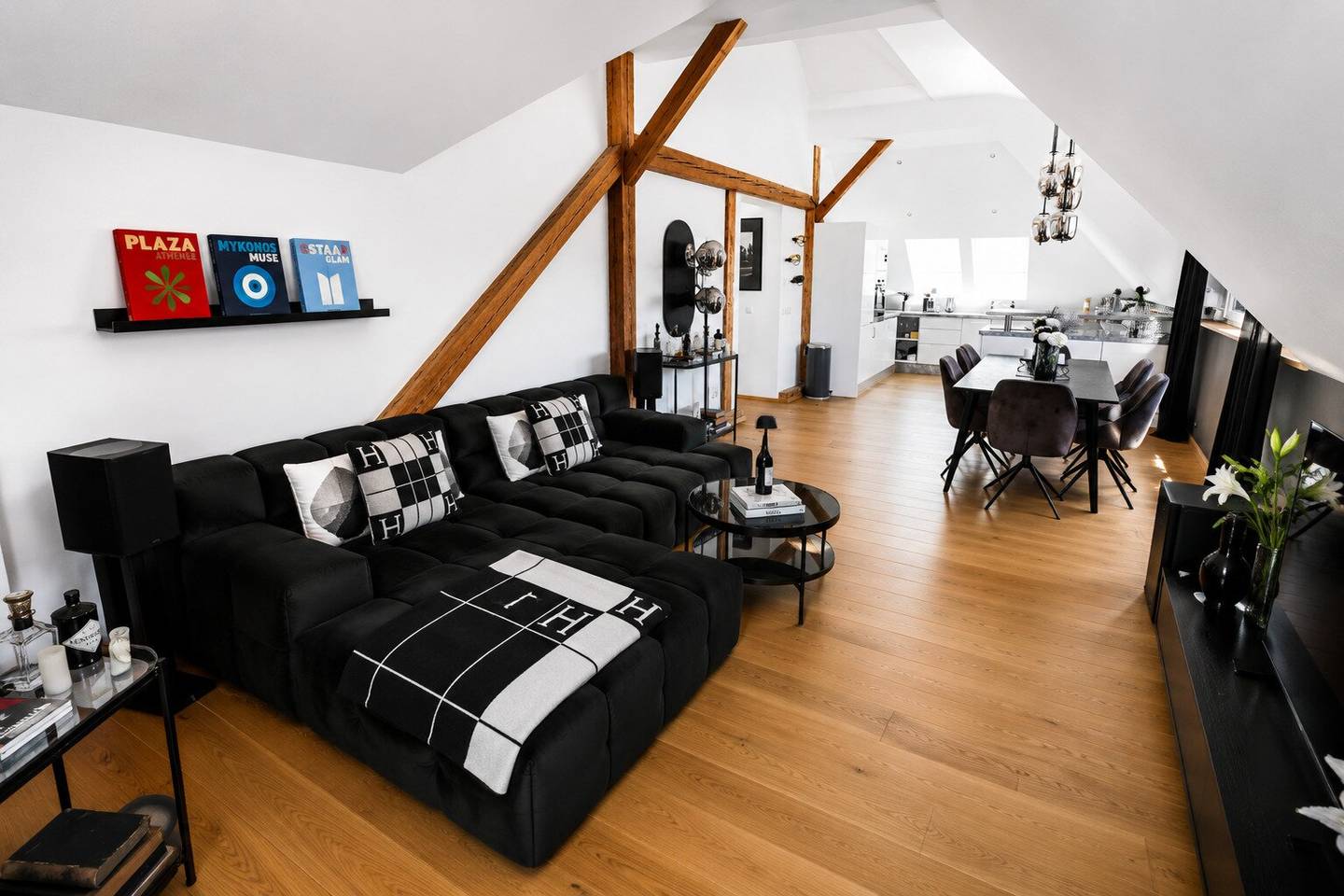 Special living experience: Stylish attic apartment with terrace in Salzburg City