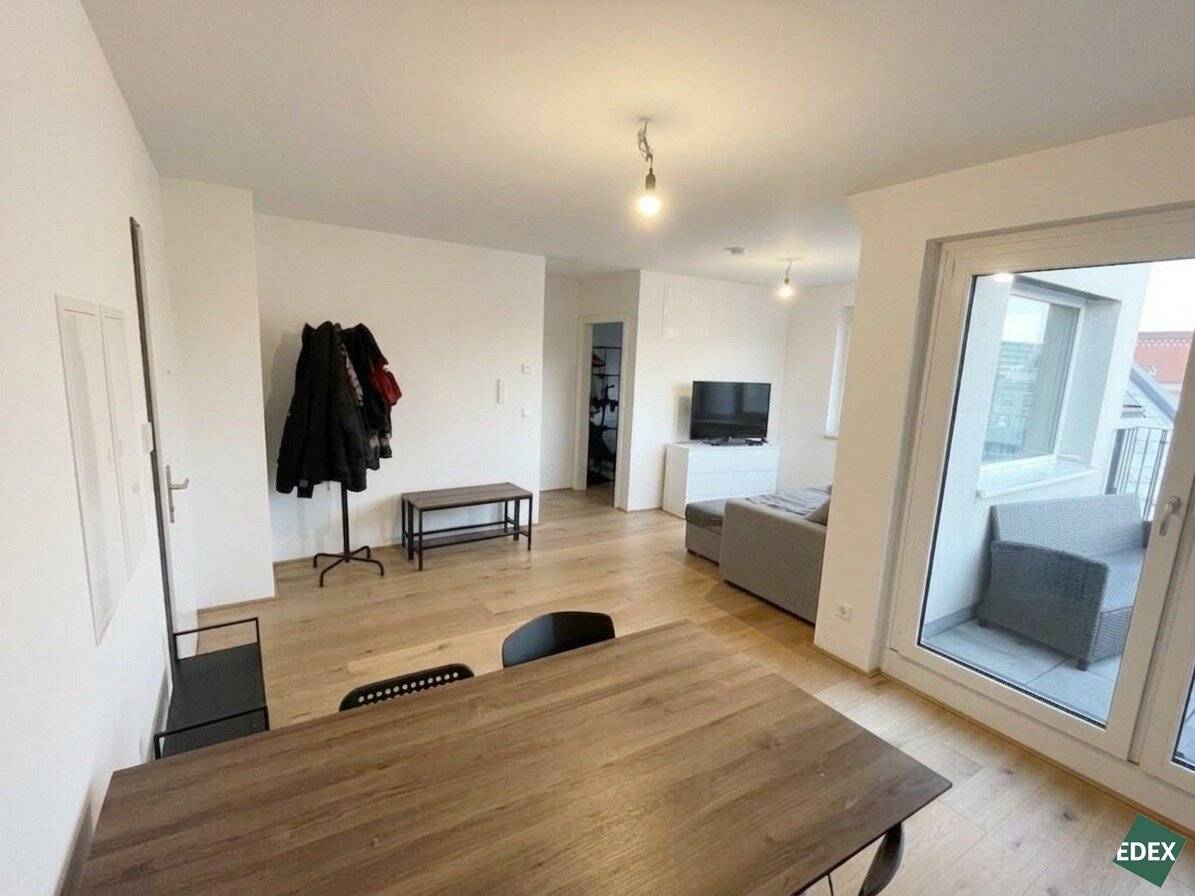 Lichtdurchflutete 2-Zimmer-Wohnung mit großer Terrasse | WOHNEN IN ST. GOTTHARD
