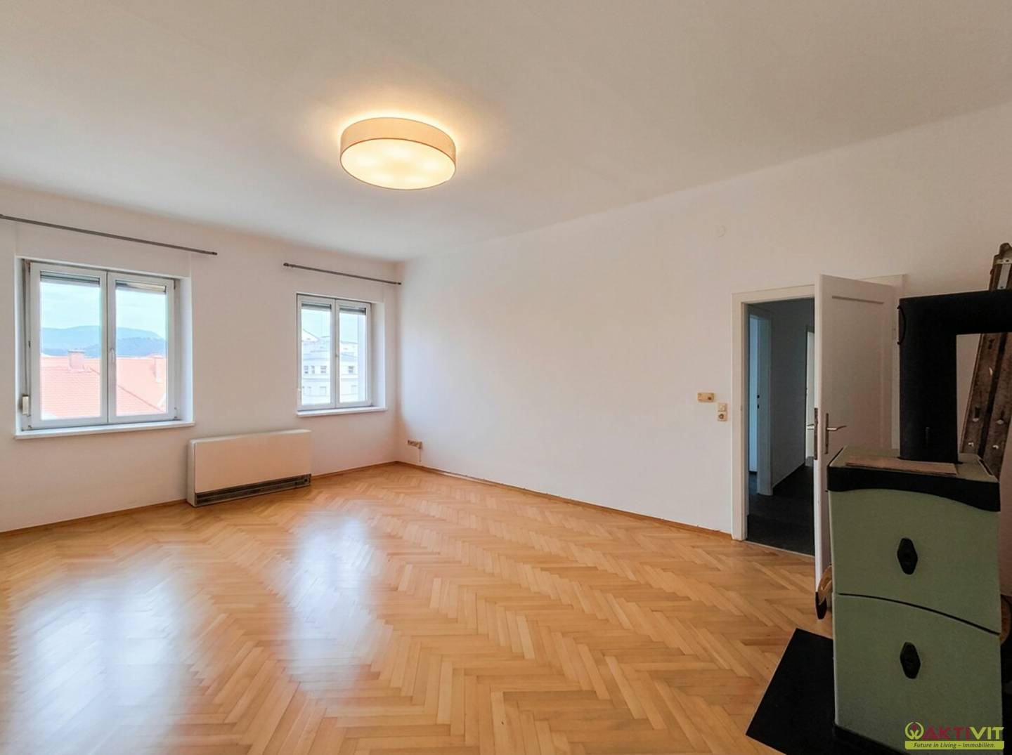 Central living in Graz-Gries: Spacious 2-room apartment with elevator