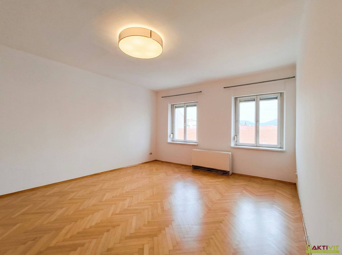 Central living in Graz-Gries: Spacious 2-room apartment with elevator