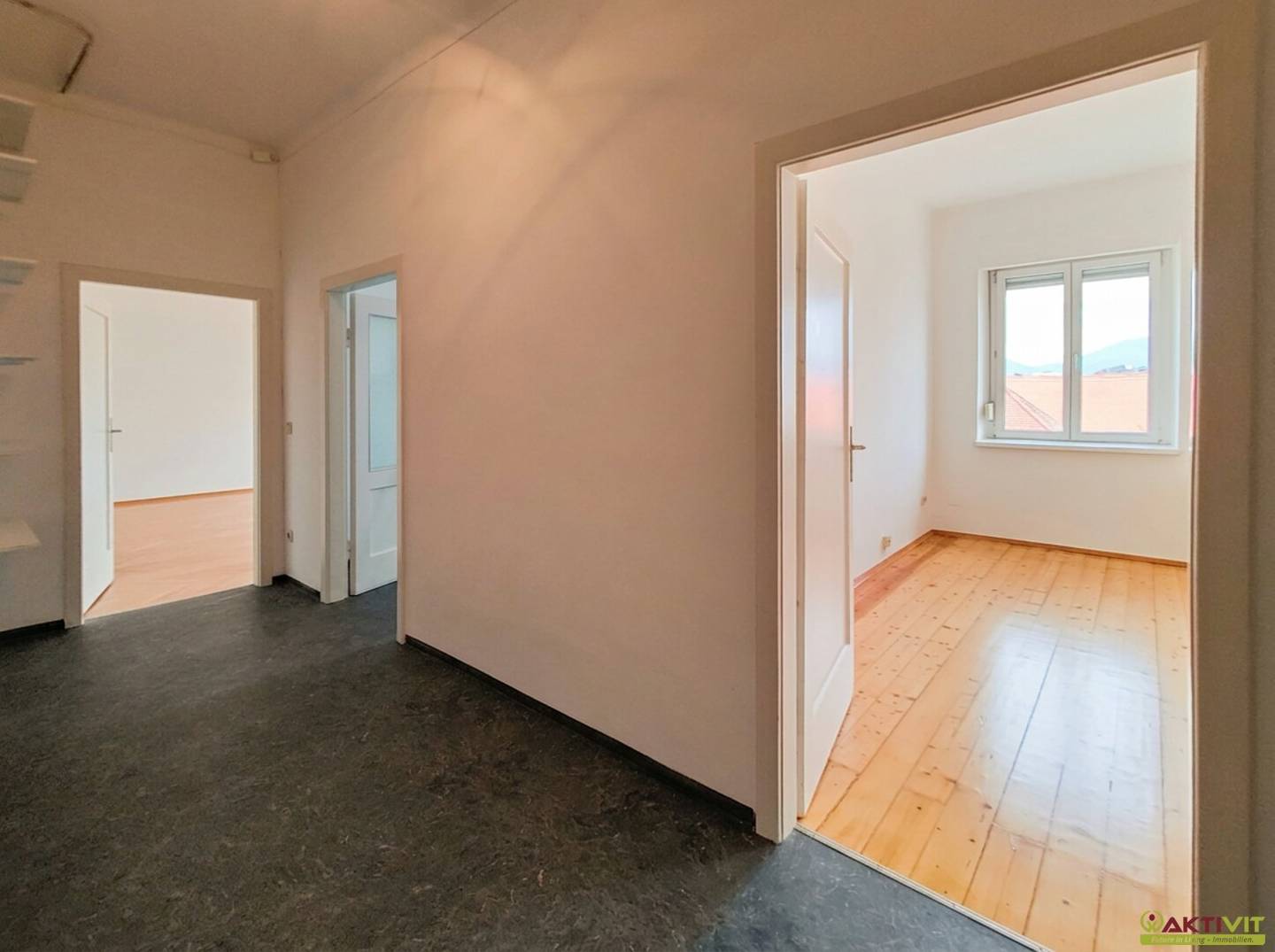 Central living in Graz-Gries: Spacious 2-room apartment with elevator