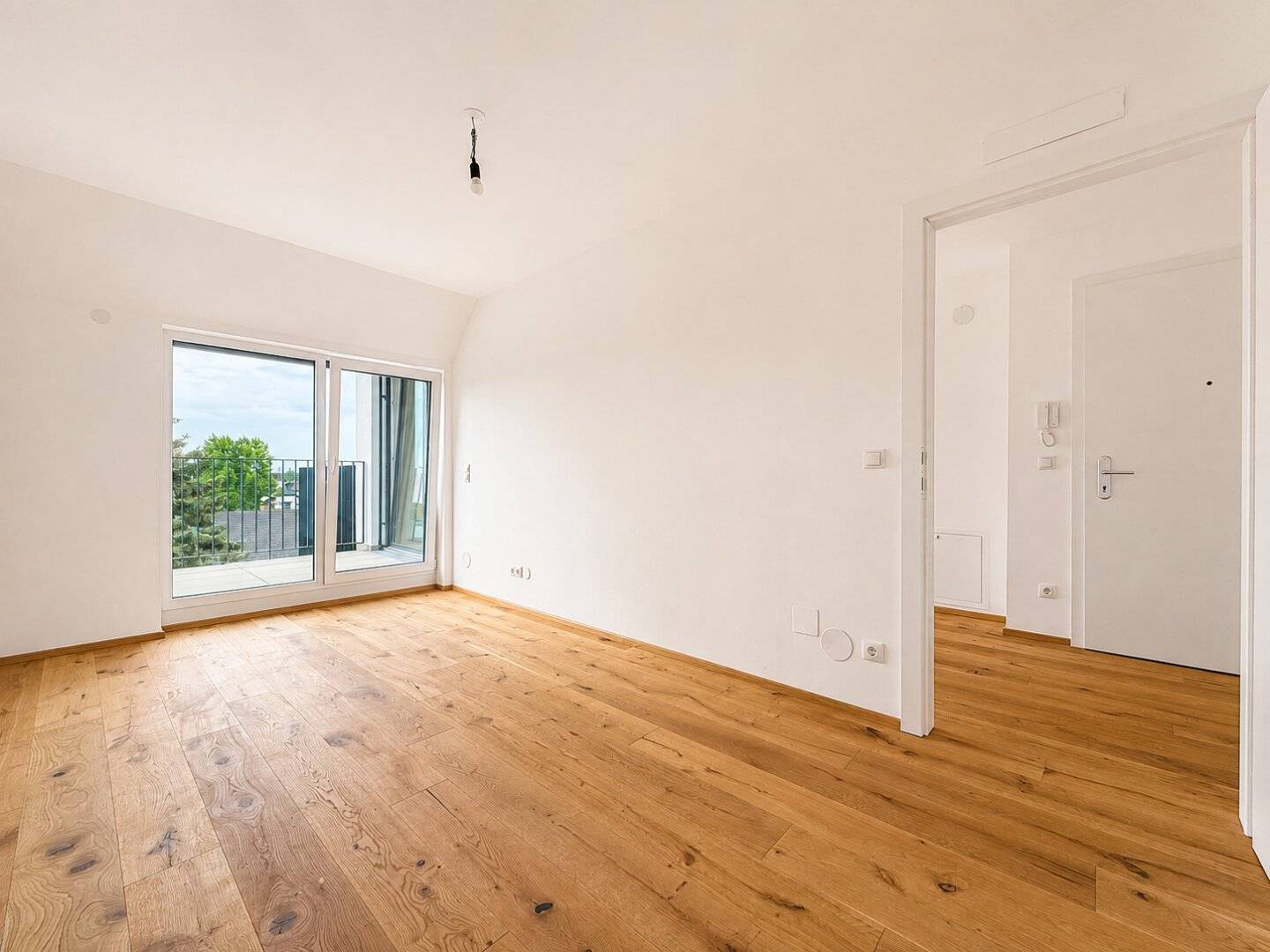 Unique 2-room attic apartment with sunny terrace in 1220 Vienna