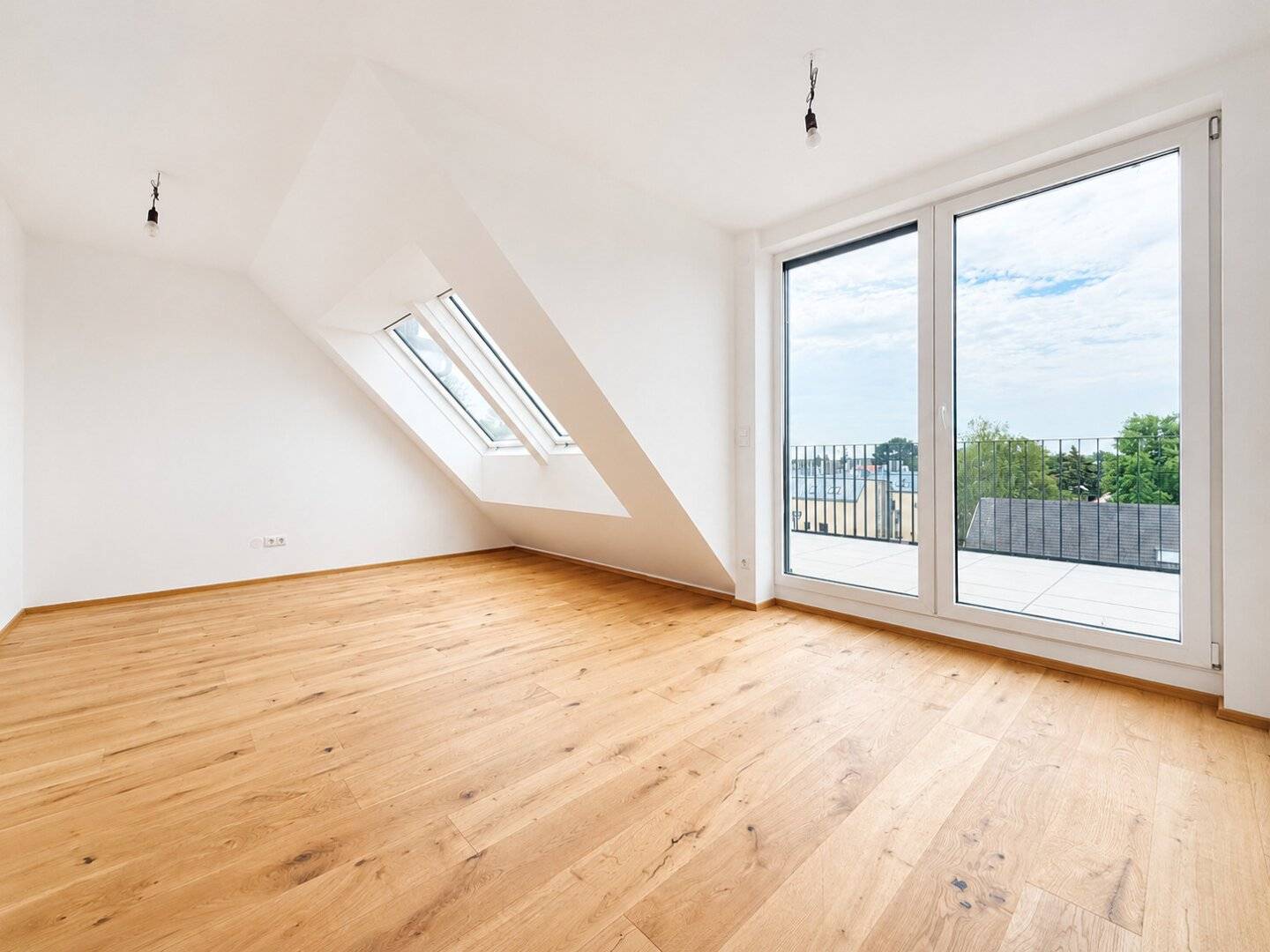 Unique 2-room attic apartment with generous outdoor area in 1220 Vienna