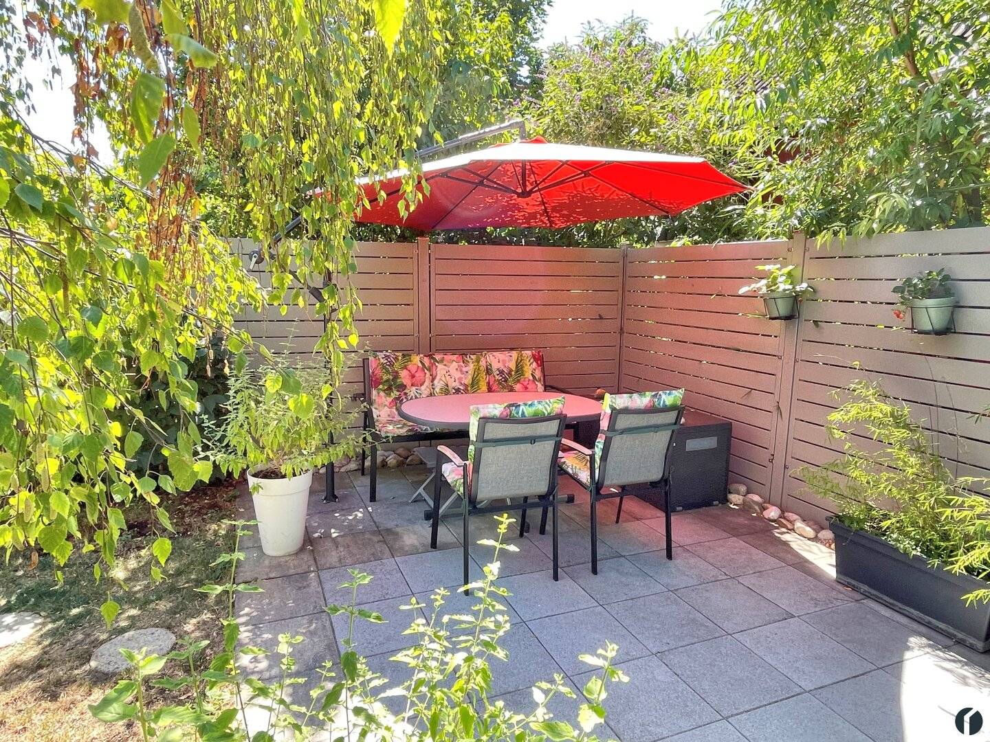 Doppelhaushälfte in Muckendorf-Wipfing mit Garten, Pool &amp; Terrasse als Wintergarten!