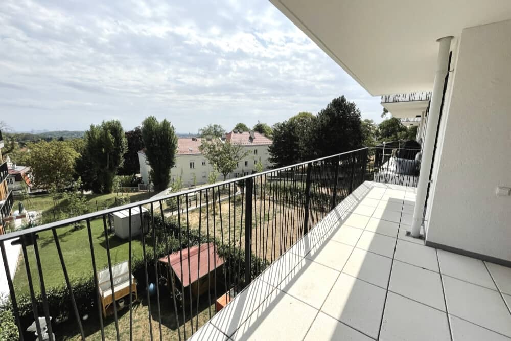 Erstbezug Wohnung mit Balkon und Fernblick