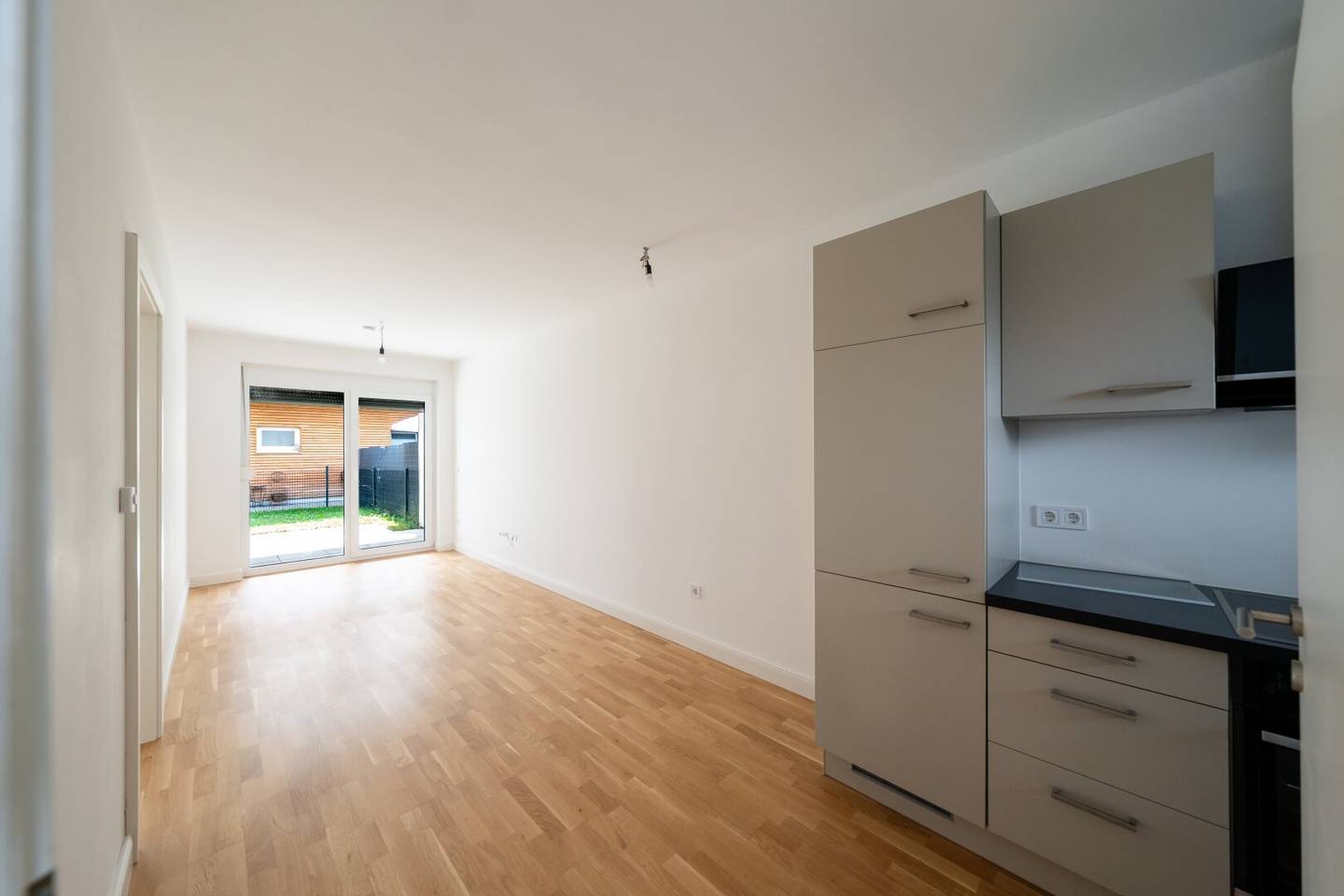 Charming 2-room apartment in Lieboch with garden, terrace &amp; parking space