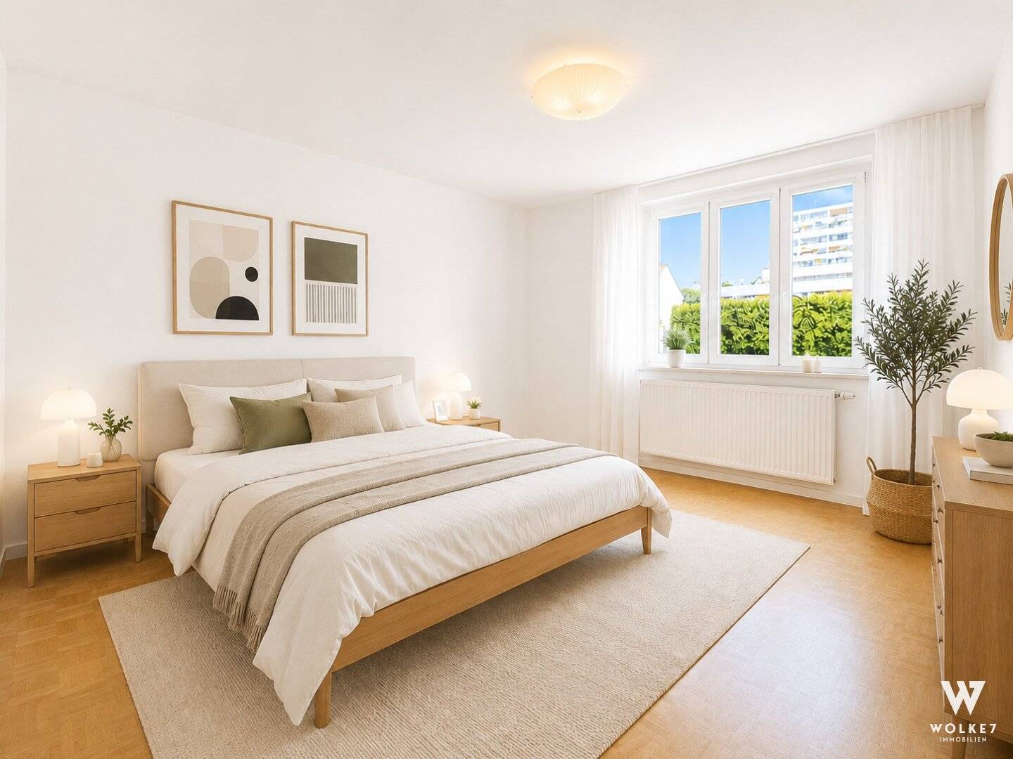 Bright 2-room apartment with balcony, communal garden &amp; ideal layout