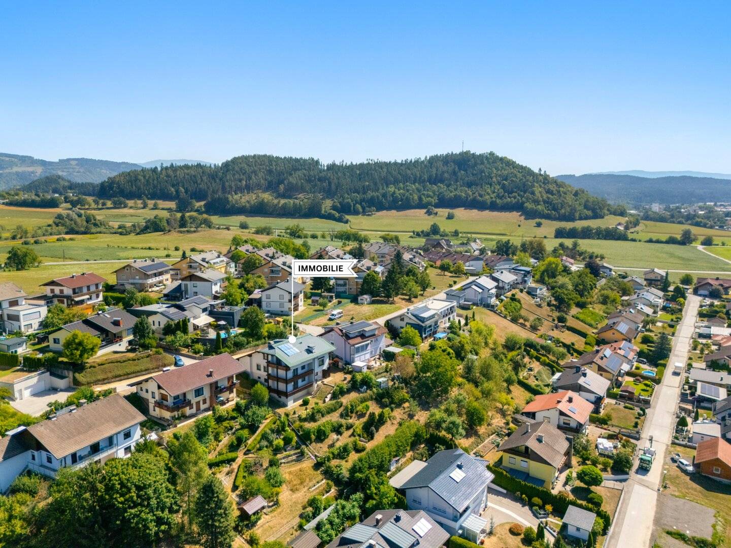 Viel Platz, viele Möglichkeiten: Ein-/Zweifamilenhaus mit ca. 340 m² Wohnfläche in Völkermarkt