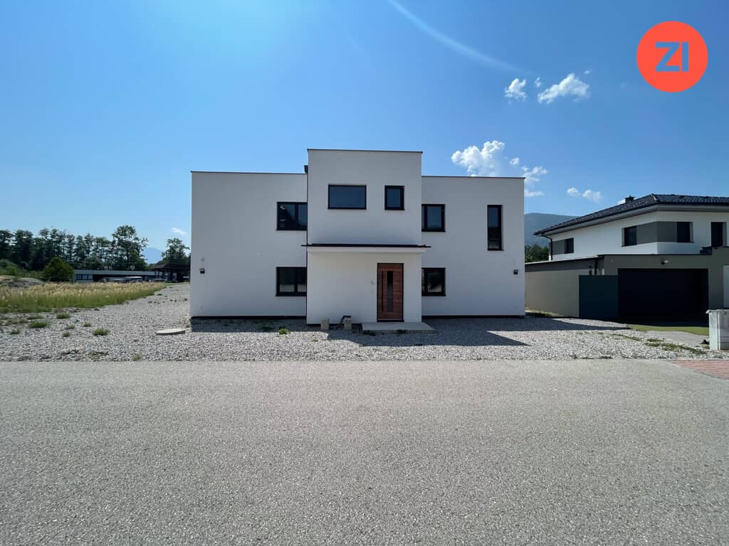 Ground floor apartment with private garden and terrace