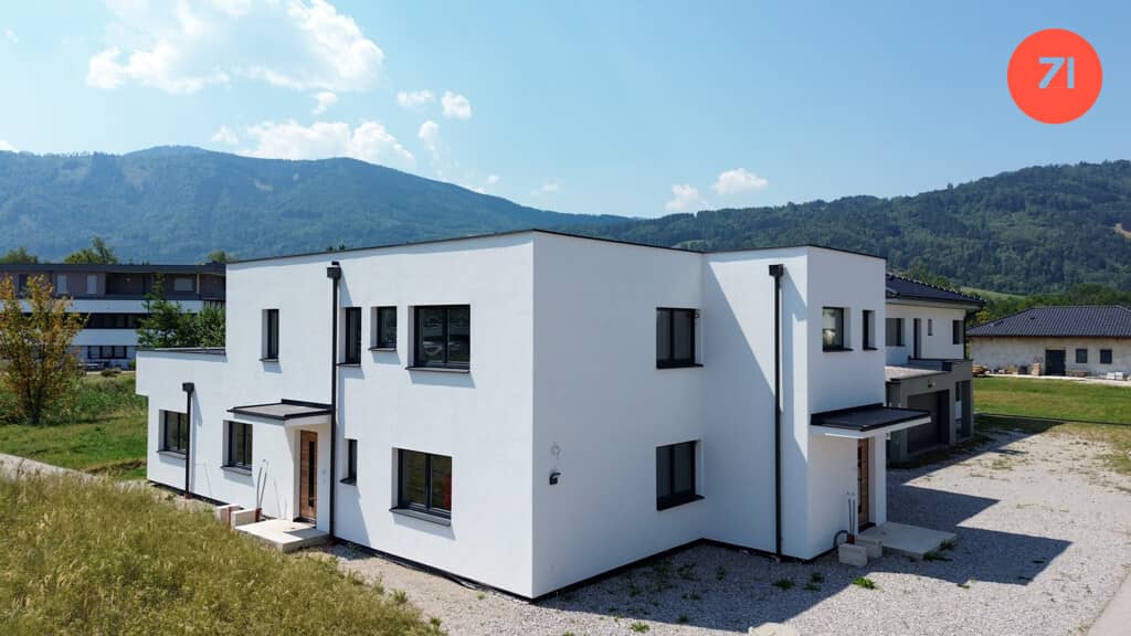 Ground floor apartment with private garden and terrace