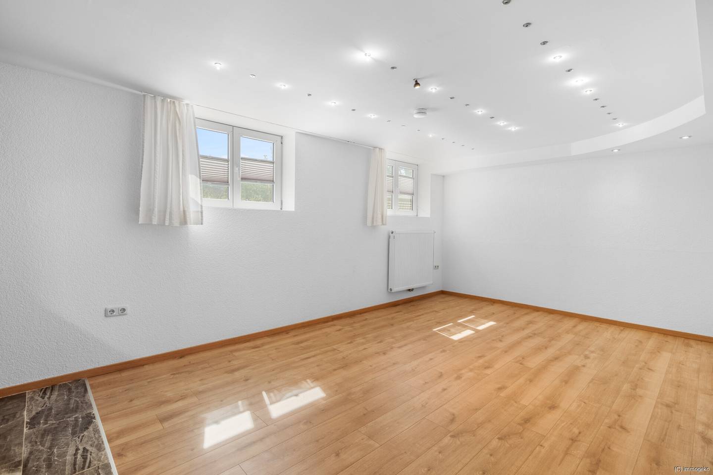 Ruhige Souterrainwohnung mit Einbauküche