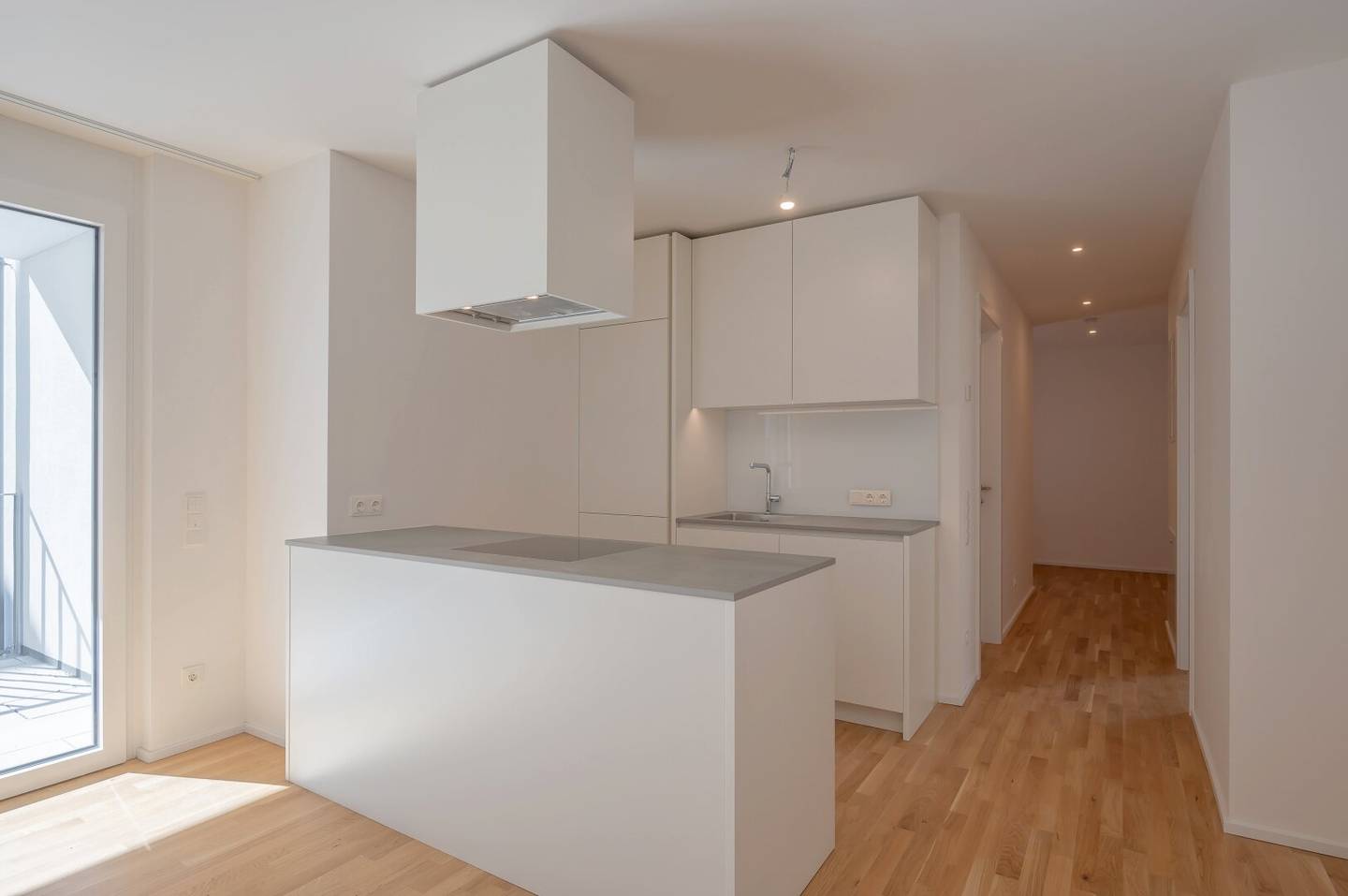 ASG IV Qualitative living in an urban location: high-quality 2-room second occupancy with garden and terrace Commission-free