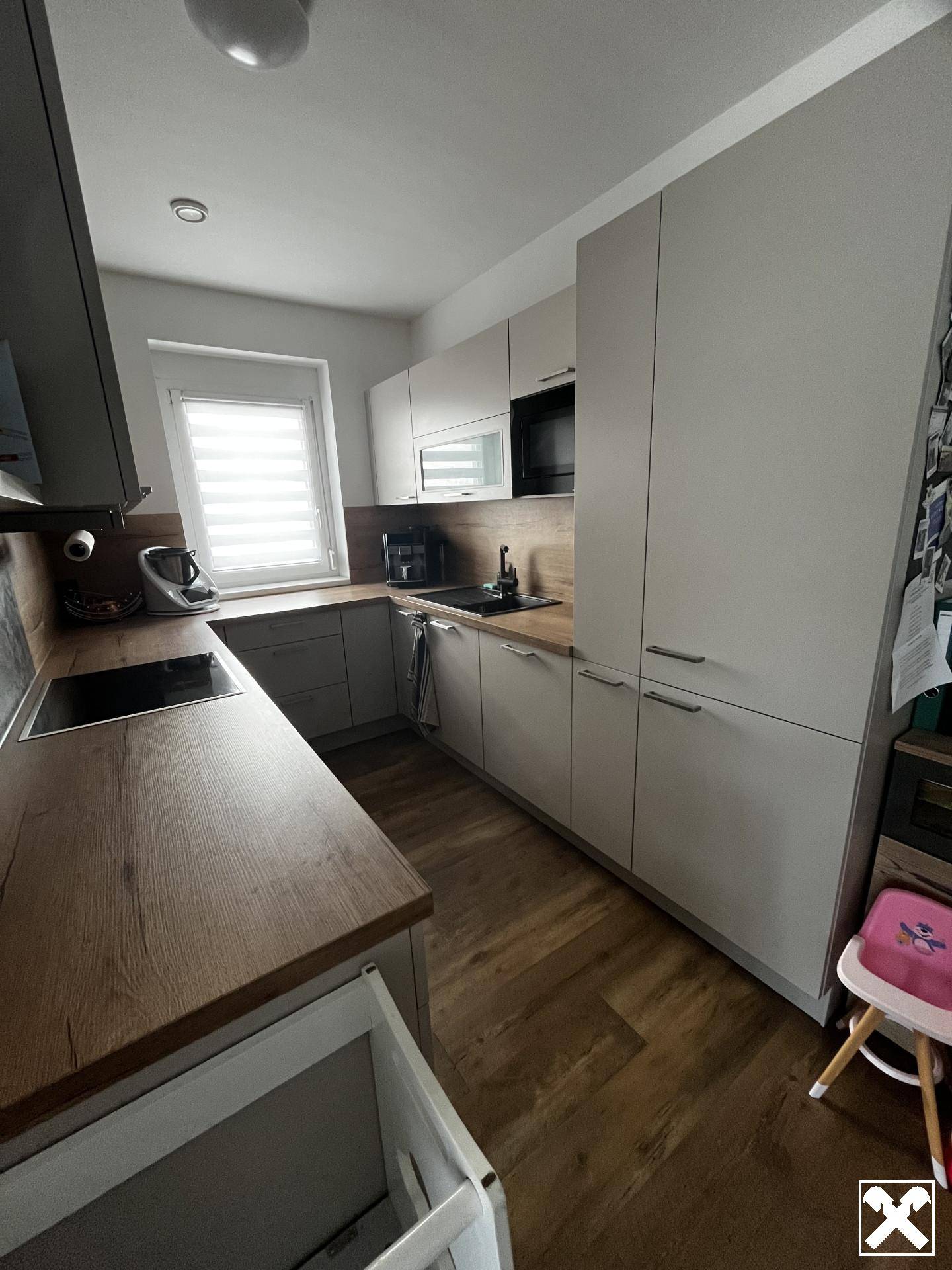 Erdgeschosswohnung mit eigenem Garten und Loggia in ruhiger Lage