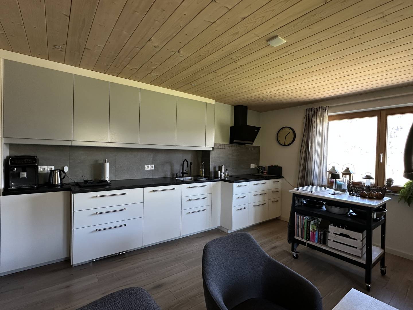 Anlegerwohnung mit Aussicht und Balkon