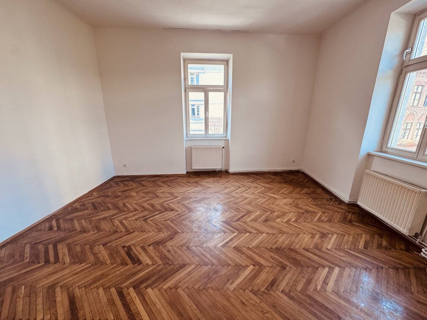 Nette 2-Zi Wohnung mit neuer Einbauküche,  1100 Wien