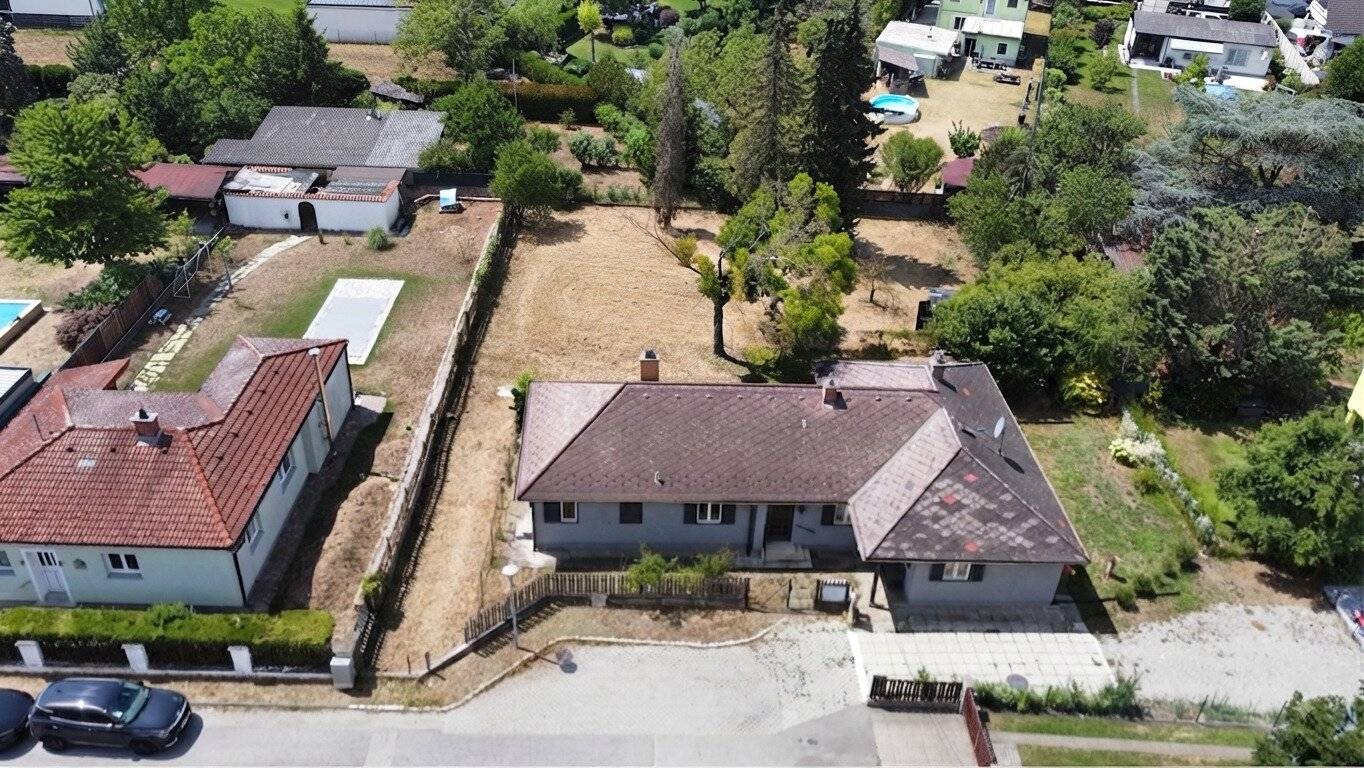Hidden gem in Strasshof - Quiet flag lot - Perfect for your dream house