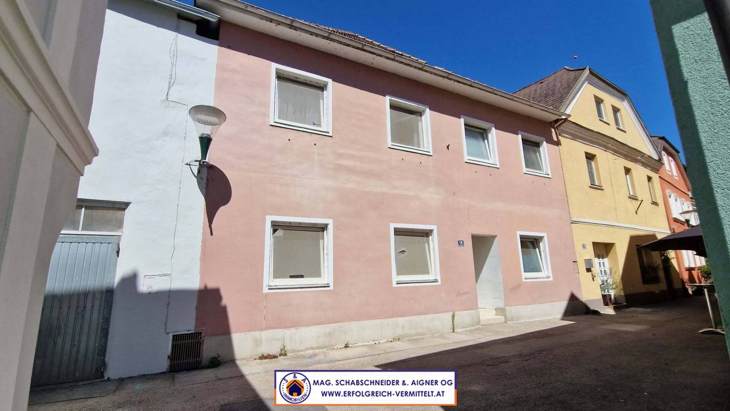 Mehrfamilien-Ertragshaus im Zentrum von Mabach/Donau