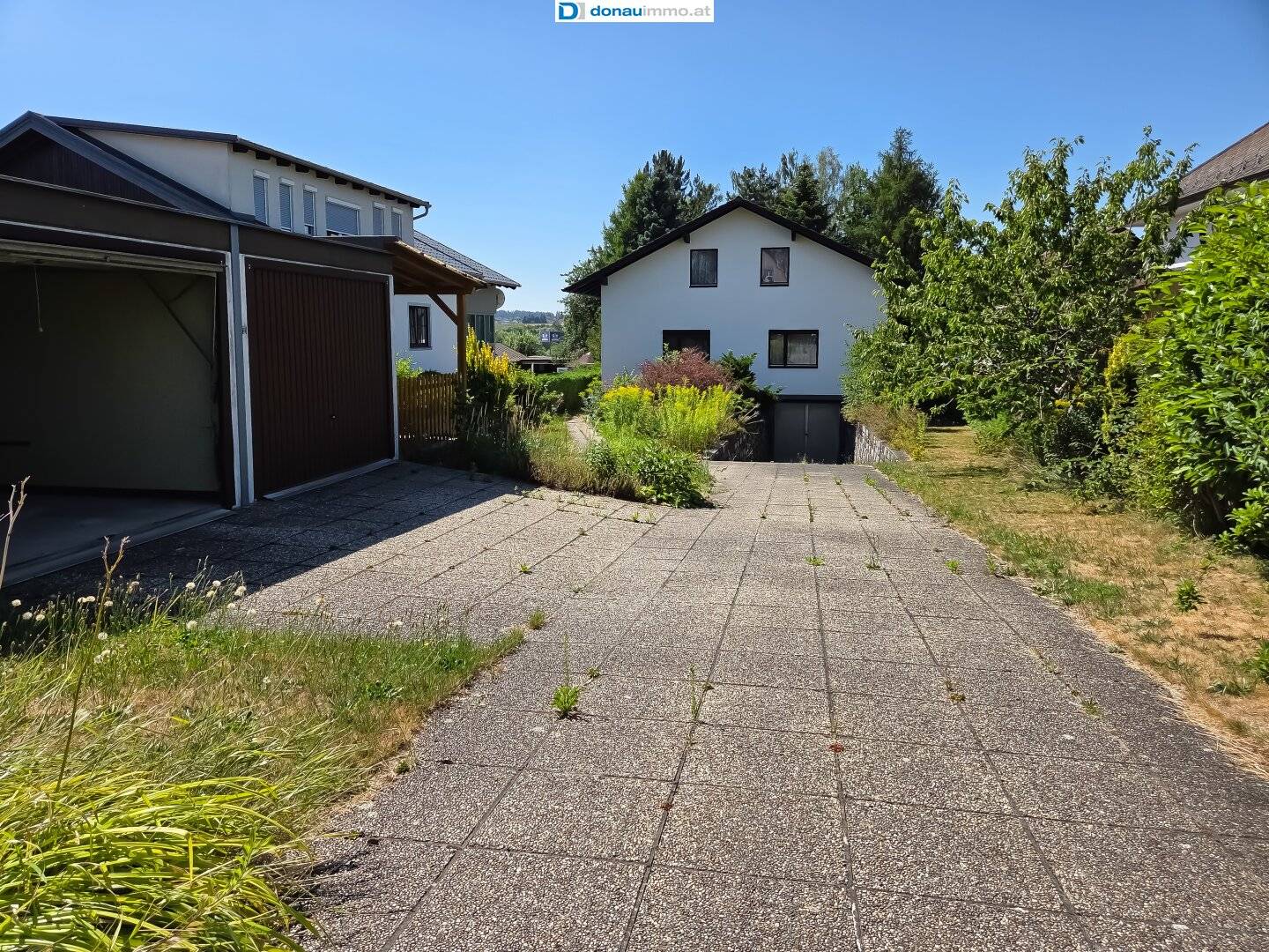 Großzügiges Zuhause mit viel Platz und schönem Garten