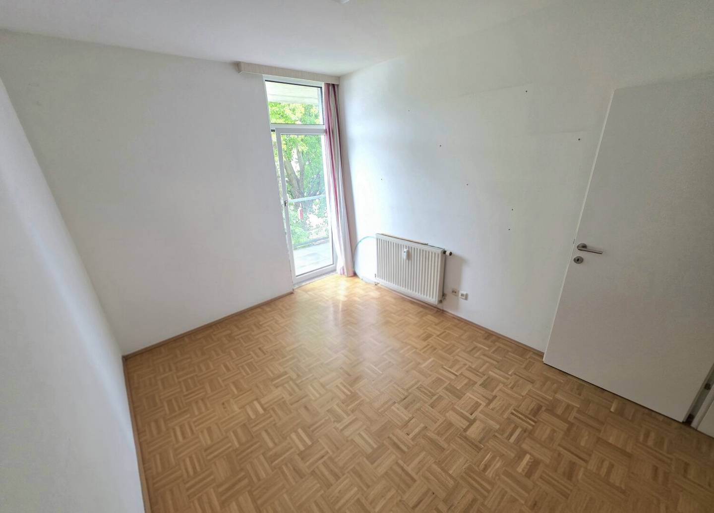 4-Zimmer-Maisonette mit 2 Balkonen &amp; Garage!
