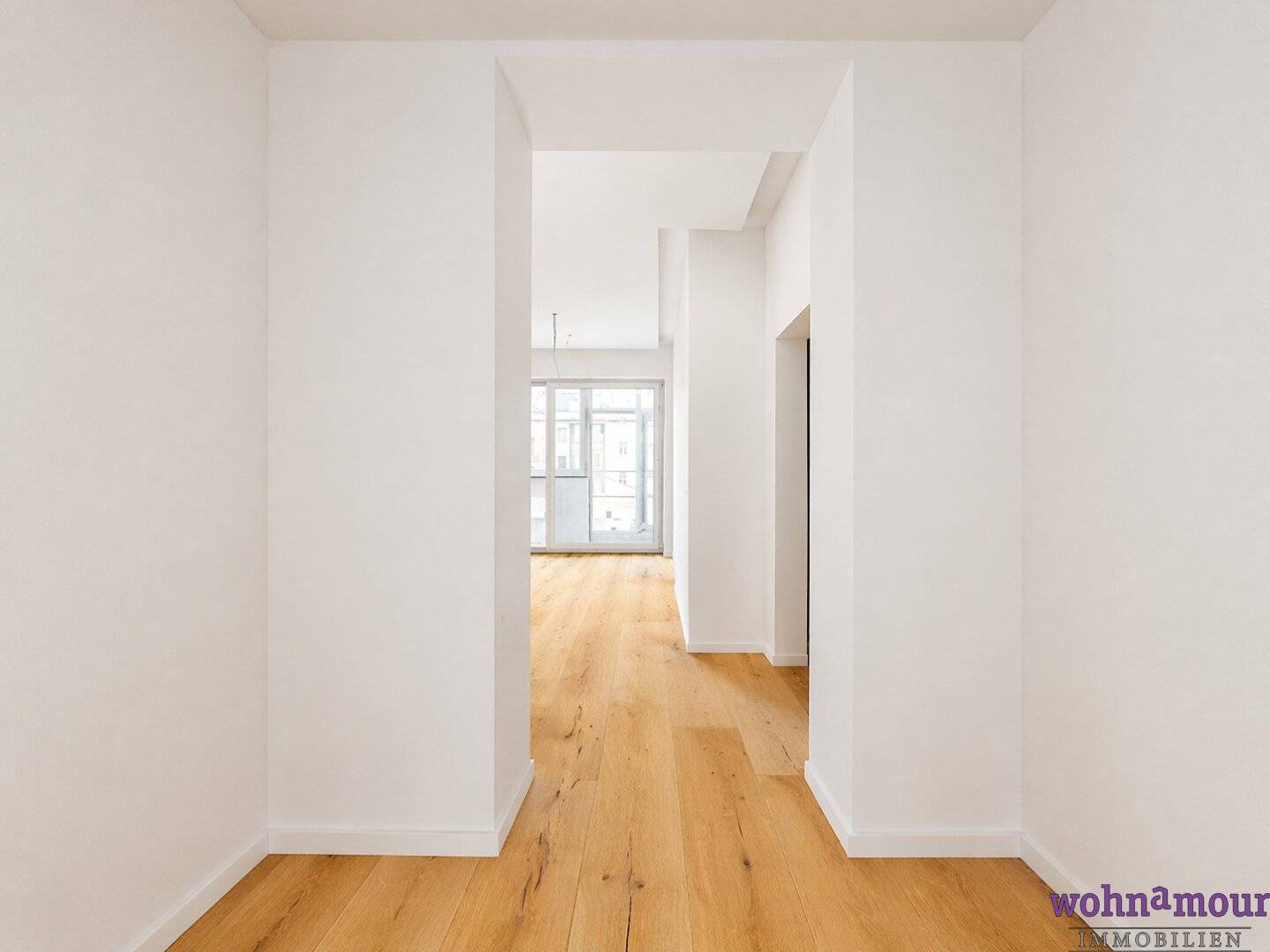 77 m² ALBAU TRIFFT NEUBAU  Kernsaniertes 3-Zimmer im Erdgeschoss mit Veranda in Innsbruck-Wilten