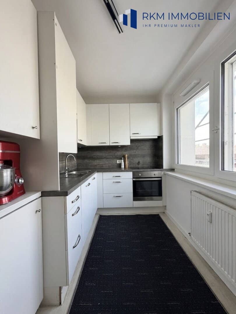 Bright 2-room apartment at top price INVESTORS' BARGAIN