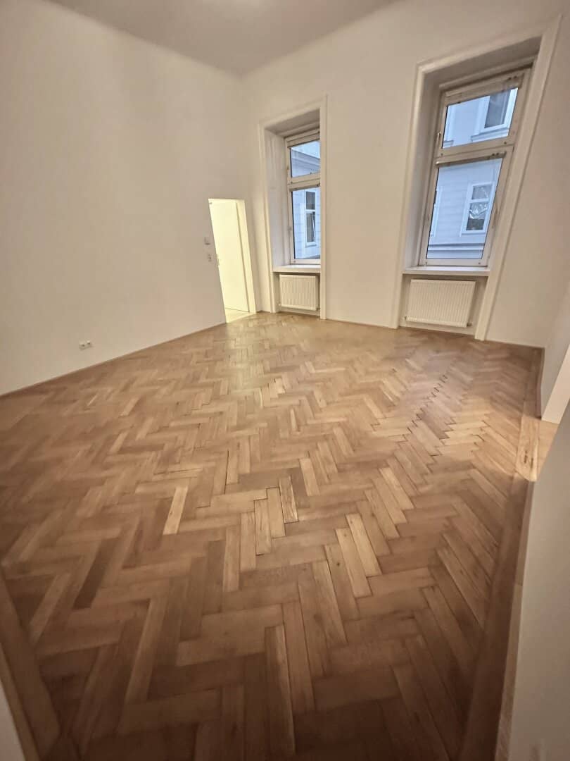 Unbefristete, nicht zentralbegehbare 2 Zimmer Stilaltbau- Wohnung nächst Urania nur 3 Gehminuten vom 1. Wiener Bezirk entfernt