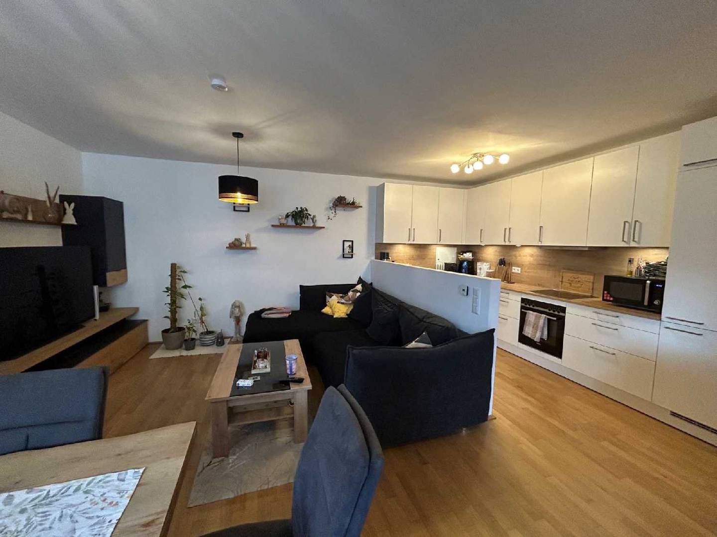 New build apartment with sunny balcony and parking space