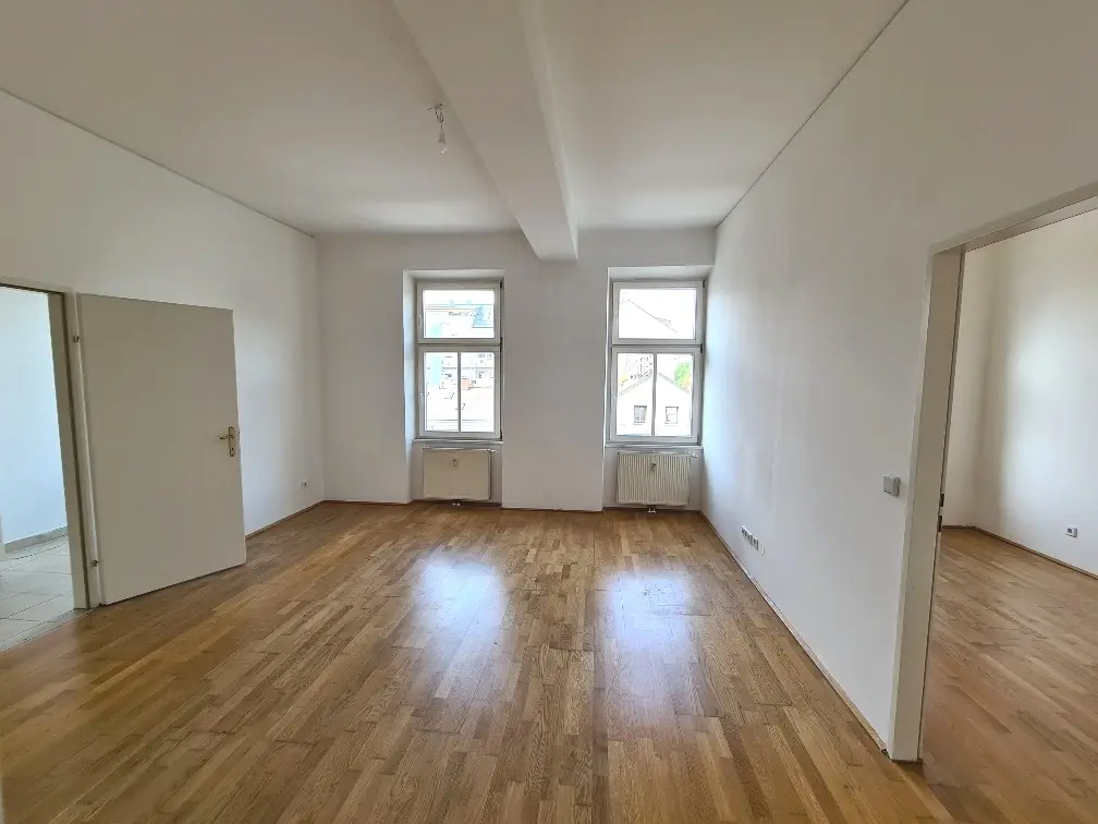 Wohnung in saniertem Gründerzeithaus mit Aufzug und vermietet
