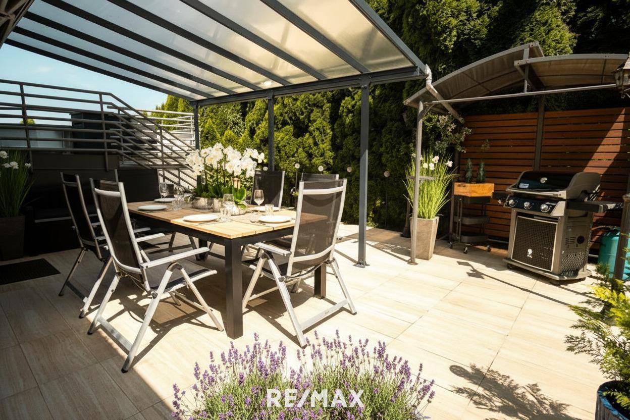 Penthouse mit privatem Garten und großer Terrasse
