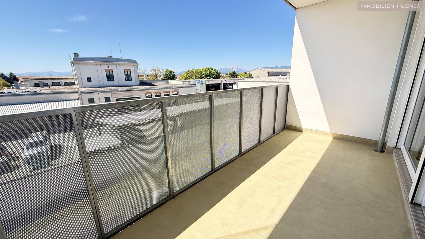 Helle Wohnung mit südlichem Balkon nahe Akademiepark
