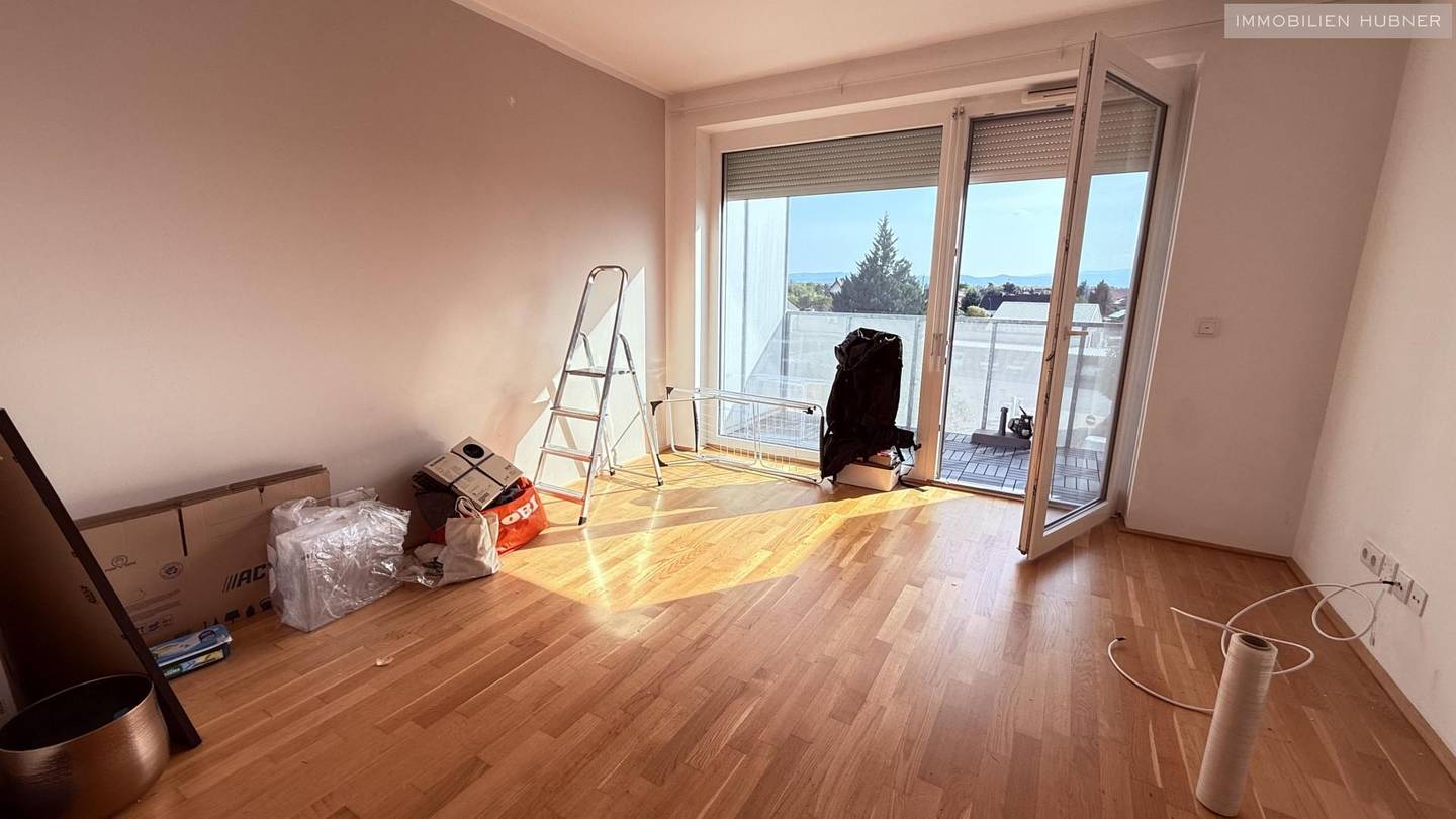 Modern apartment with sunny south balcony near Akademiepark