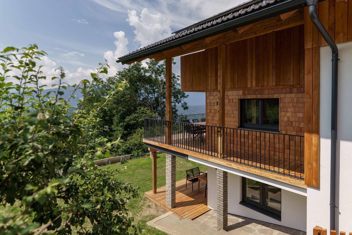 Kernsaniert und hochwertig Ferienwohnung mit Seeblick