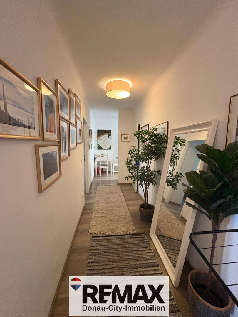 Sanierte Wohnung nahe Höchstädt Platz mit Lift