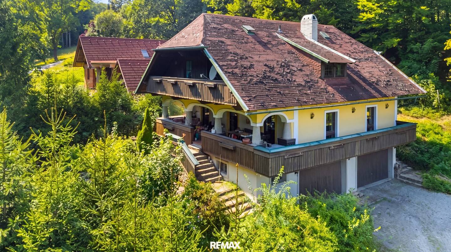 Naturnahes Wohnensemble mit großzügigem Rohbau zur freien Gestaltung