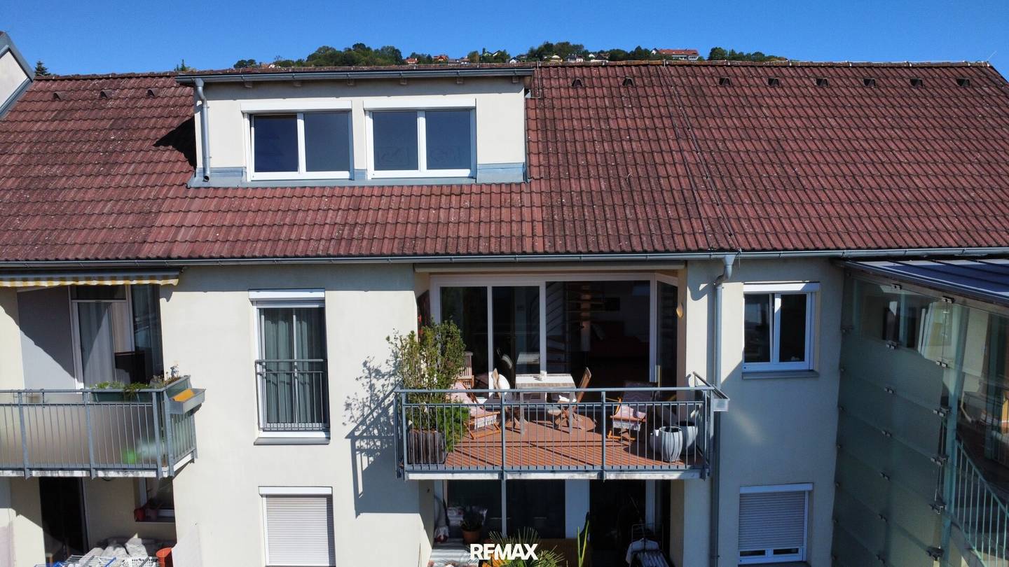 Modern gallery apartment in the heart of Hartberg with loggia and garage