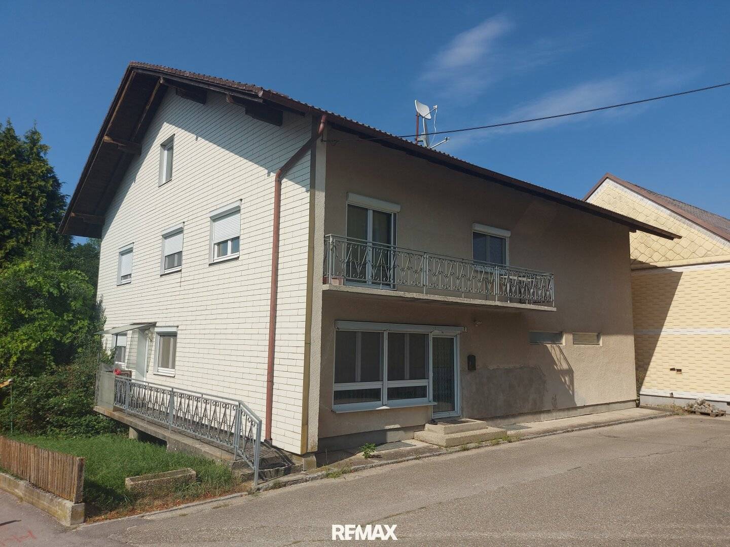 Zweifamilienhaus mit 7 Zimmern in Peterskirchen !