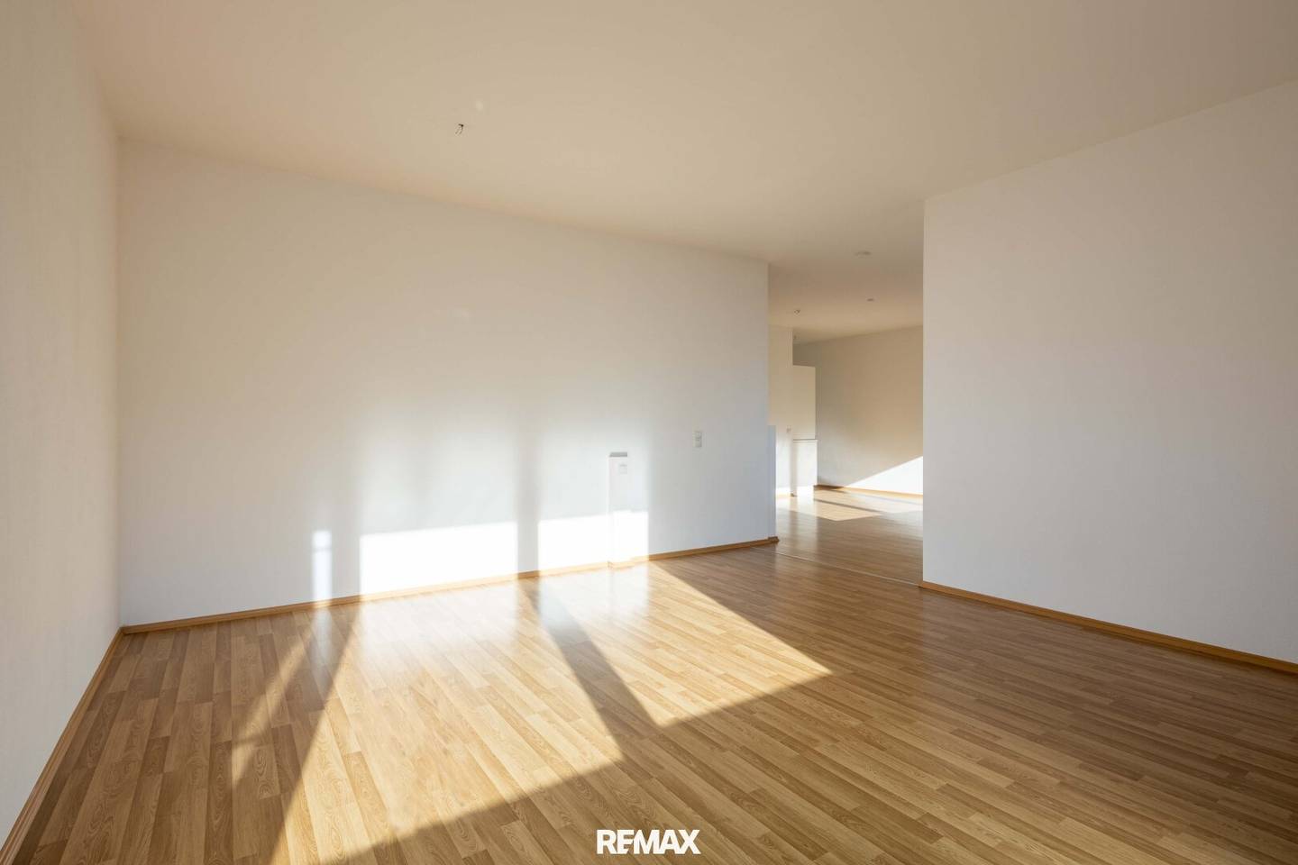 Sonne, Weitblick &amp; kurze Wege – Hochwertige 1-Zimmer-Wohnung