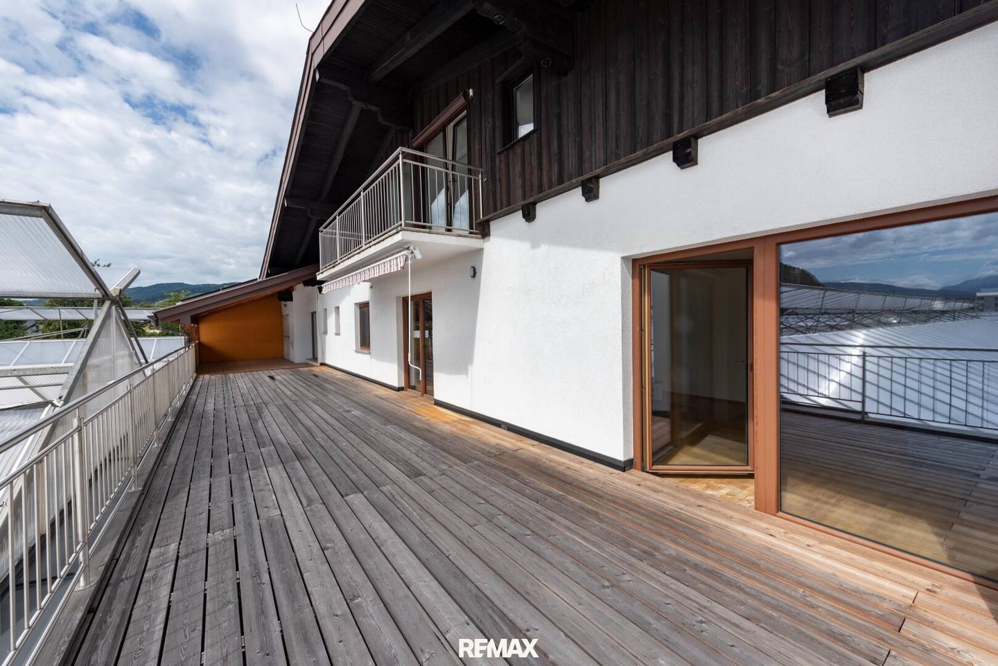 Großzügiges Wohnglück mit riesiger Terrasse