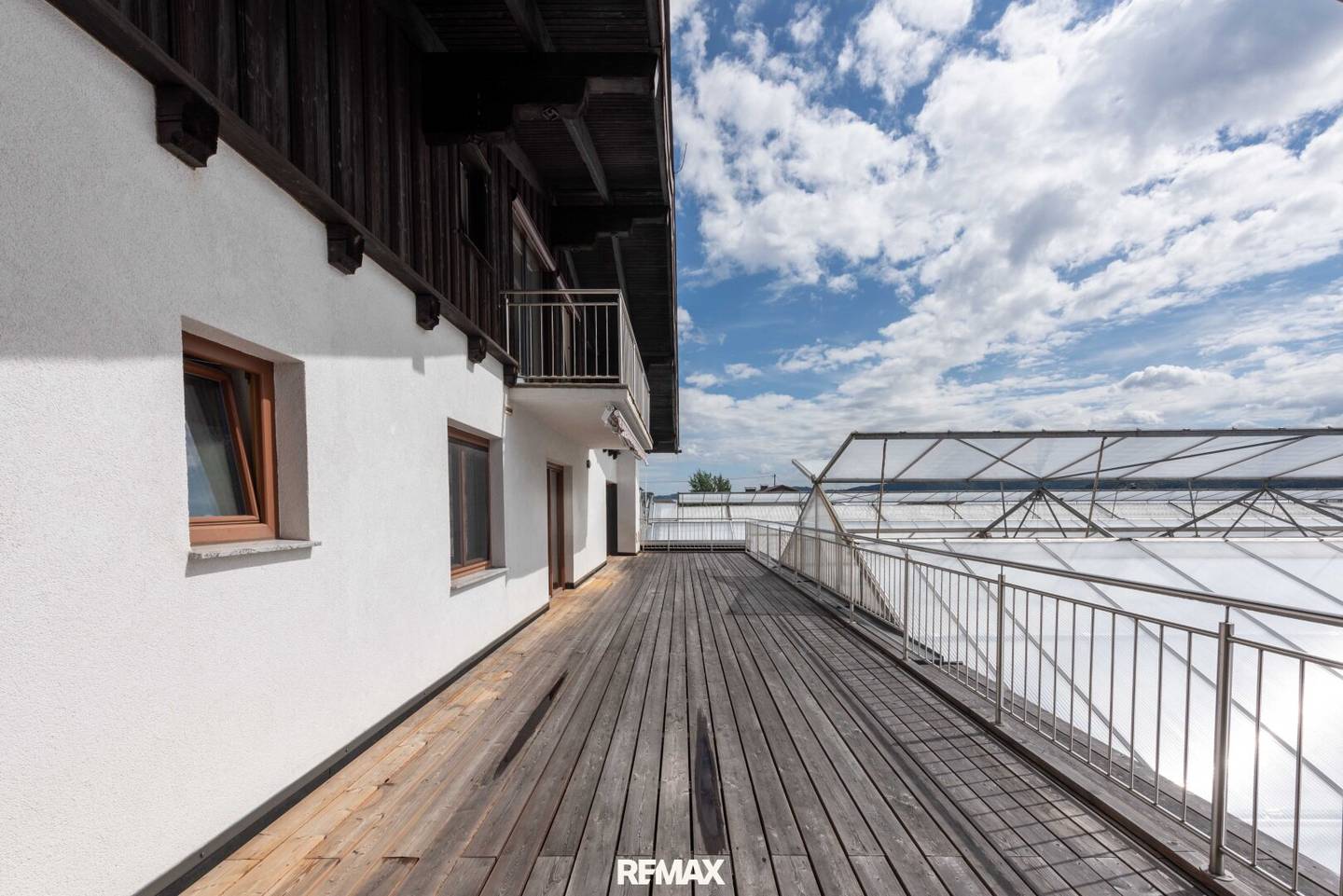 Großzügiges Wohnglück mit riesiger Terrasse