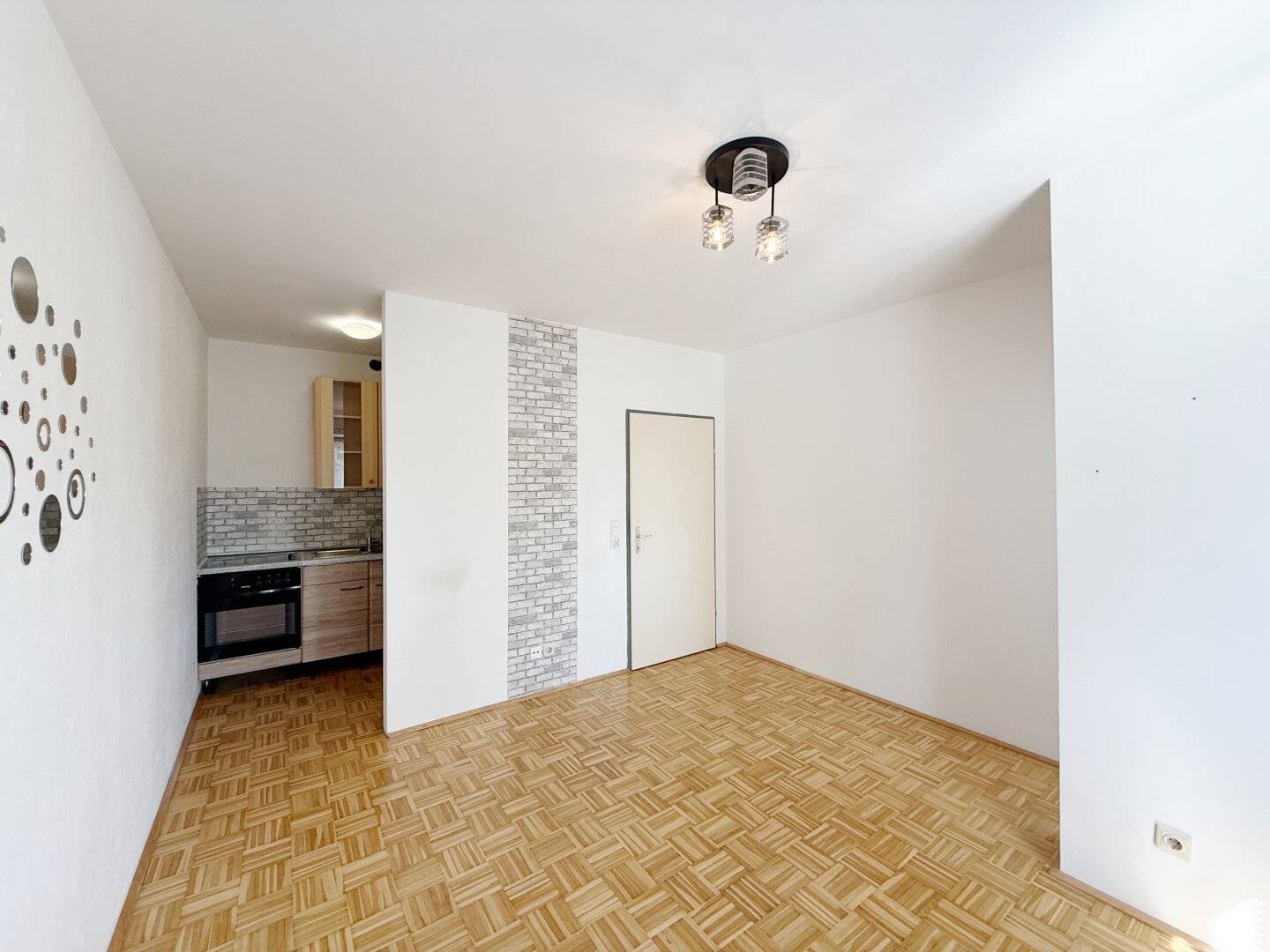 Sehr schöne, helle 2-Zimmer-Wohnung - Nähe Krankenhaus