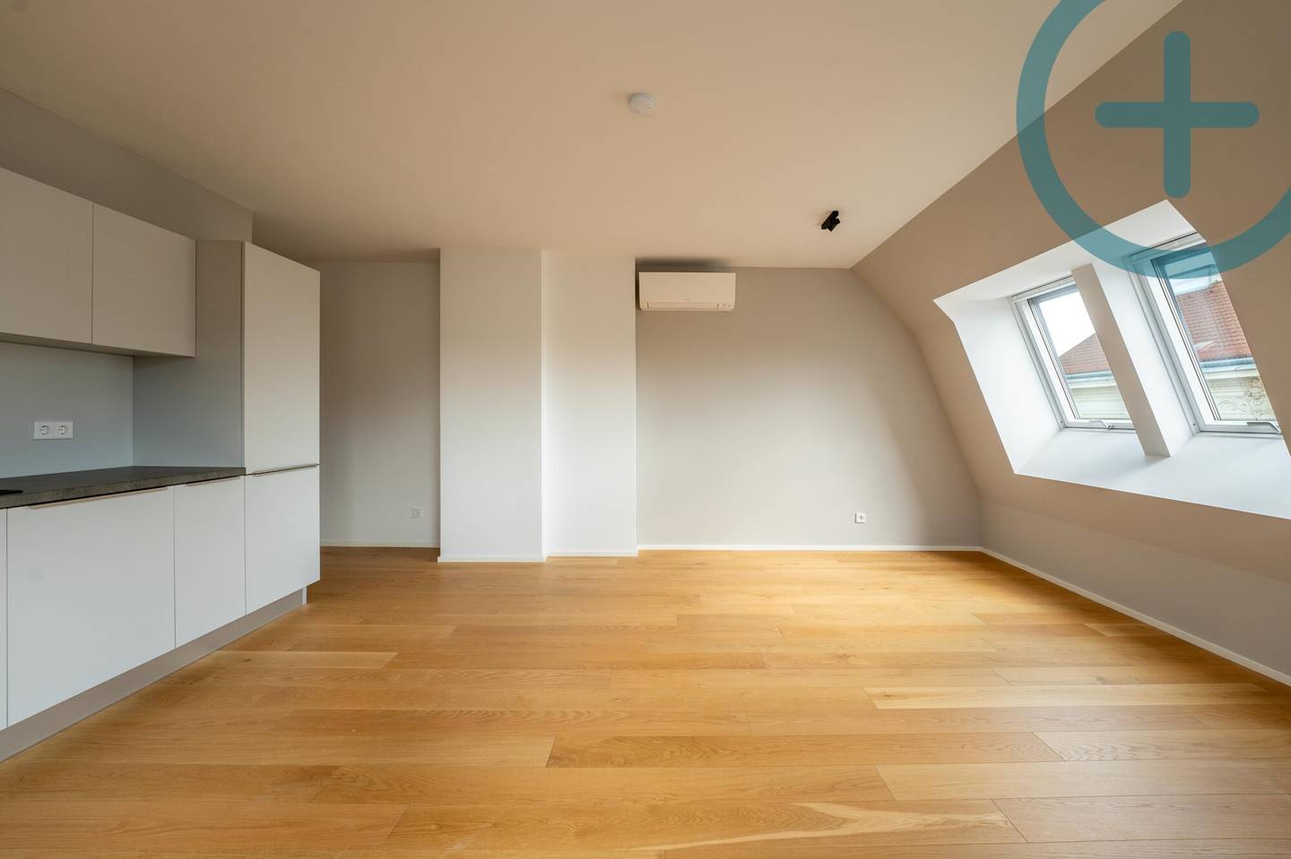 Modern apartment with lift and underfloor heating