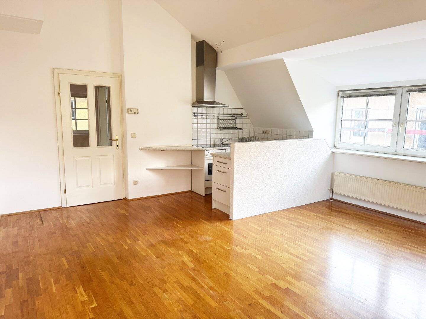 2-room period apartment in the attic