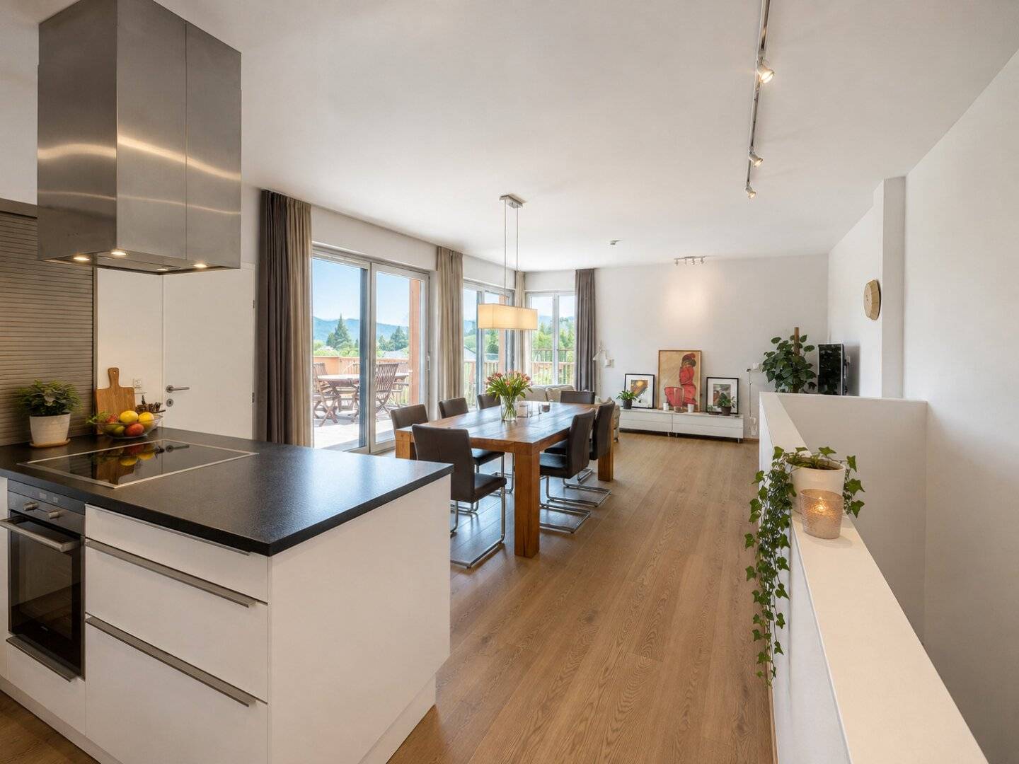 Graz-Andritz: Modernes Familienhaus in herrlicher Grünruhelage – großzügiges Wohnen mit Garten &amp; zwei Terrassen