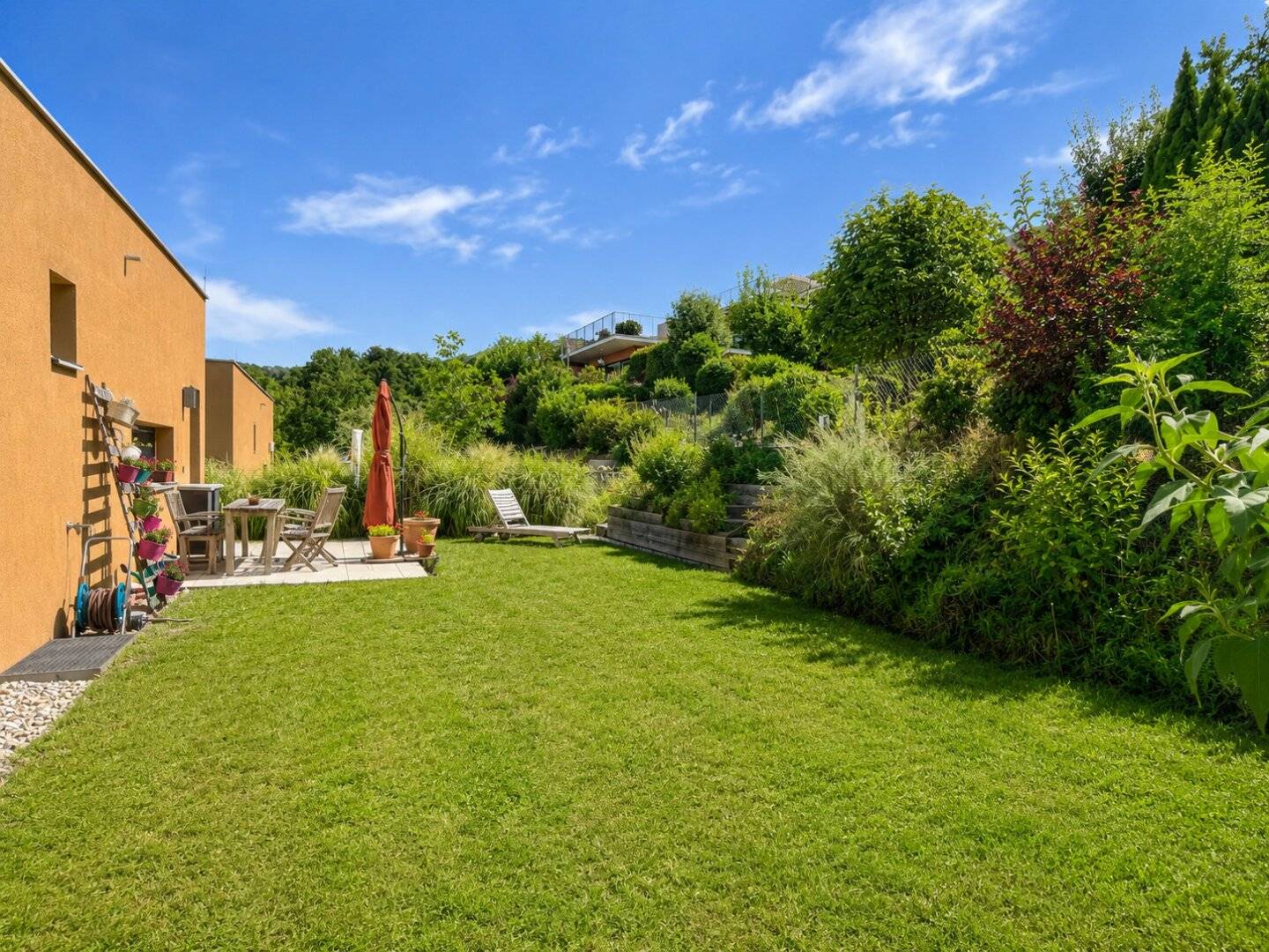 Graz-Andritz: Modernes Familienhaus in herrlicher Grünruhelage – großzügiges Wohnen mit Garten &amp; zwei Terrassen