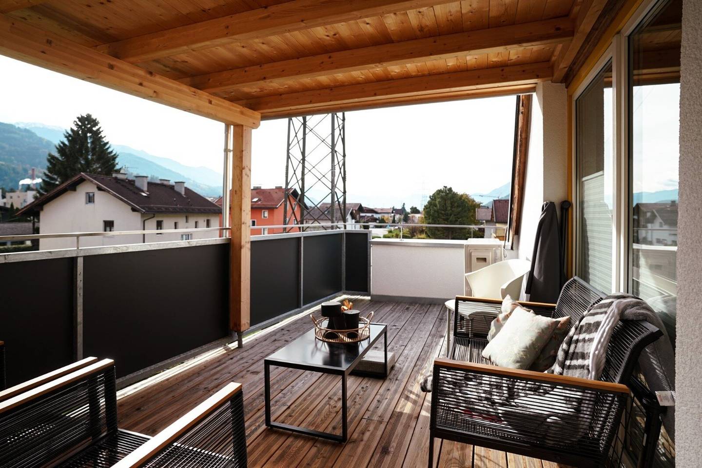 Klimatisierte Dachgeschoss-Wohnung