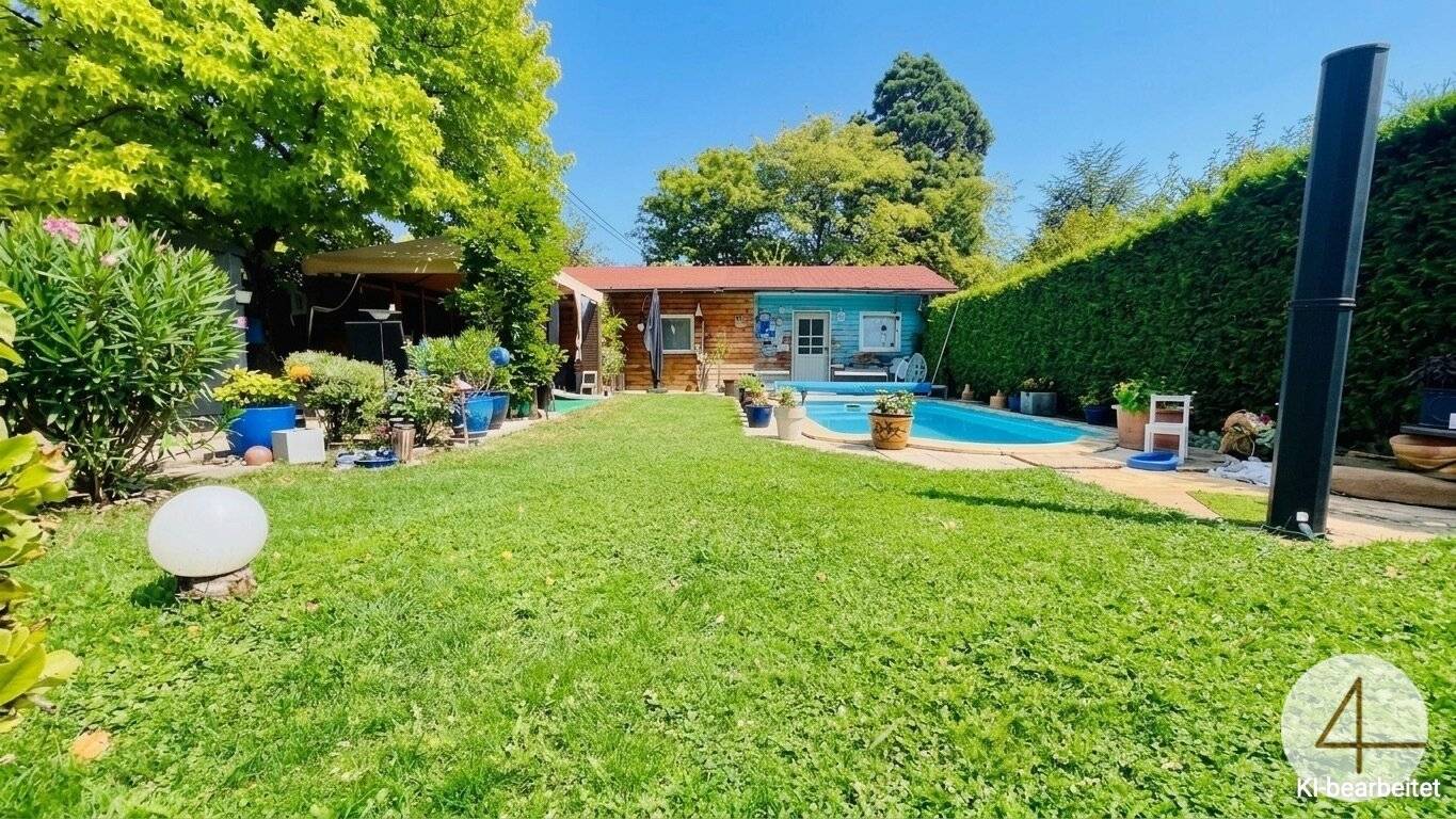 Living on the Mühlwasser · Single-family house with pool and garden · 5 min to U2 · 4 rooms · 128 m² · Quiet green location in Donaustadt