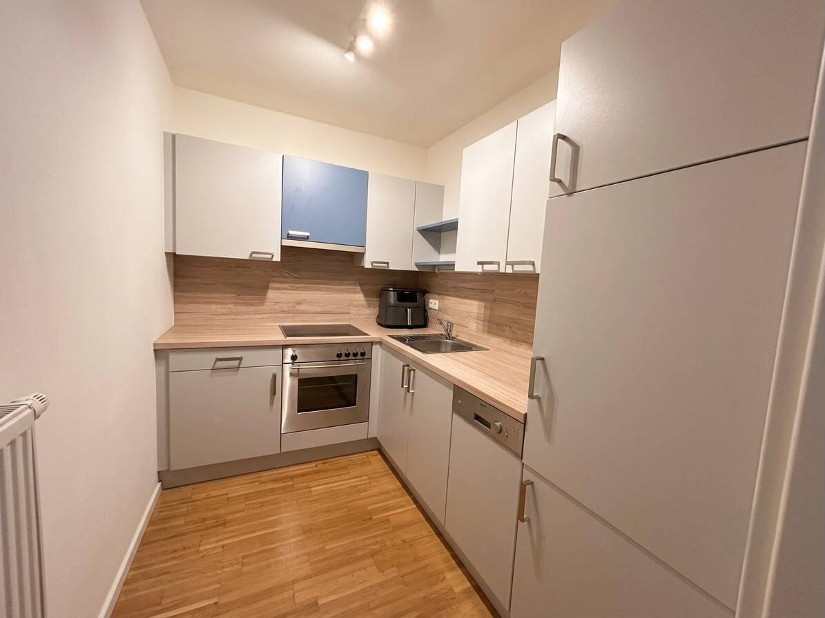 Central Graz city centre location: Secure yield from the first day, rented 2-room apartment with balcony and fully equipped kitchen